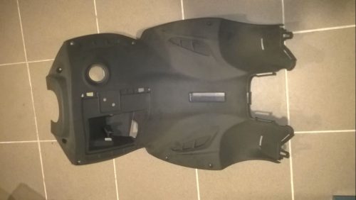 Malaguti F18 térdidom 