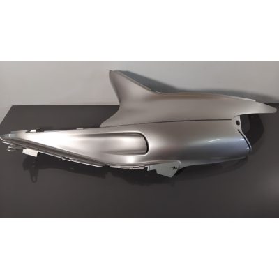 Piaggio Skipper 125 bal ülés alatti idom