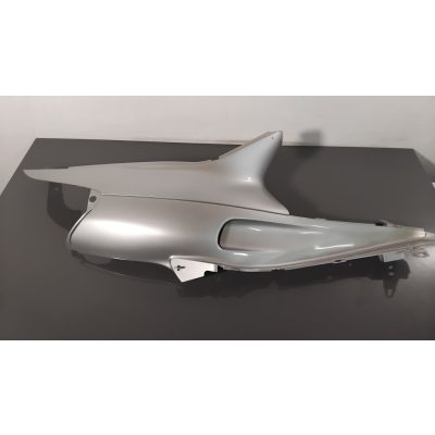 Piaggio Skipper 125 jobb ülés alatti idom 